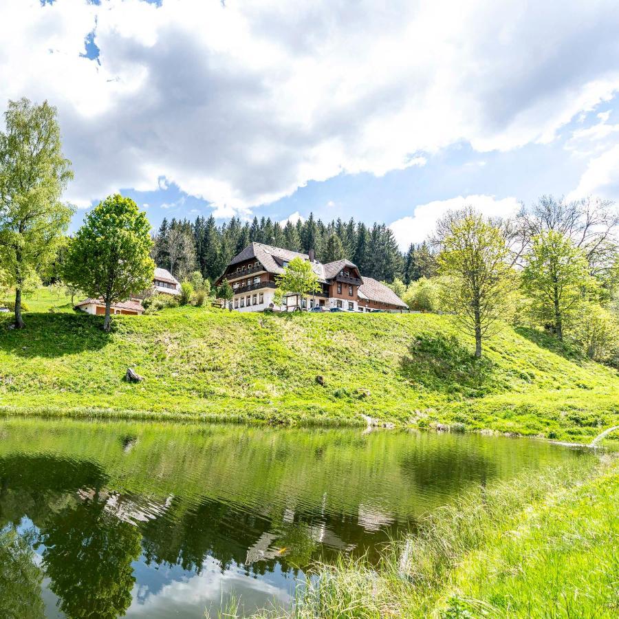 Waldhotel Fehrenbach Hinterzarten Exterior foto